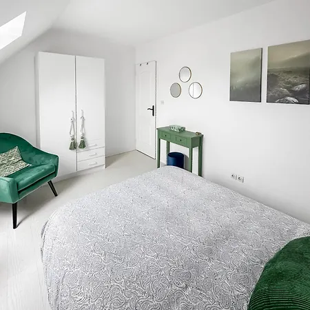 Holiday home Maison Avec Jardin Et Parking Prive 8 Pers