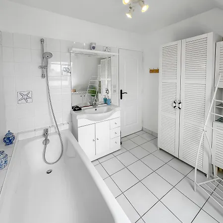 Dom wakacyjny Maison Avec Jardin Et Parking Prive 8 Pers *