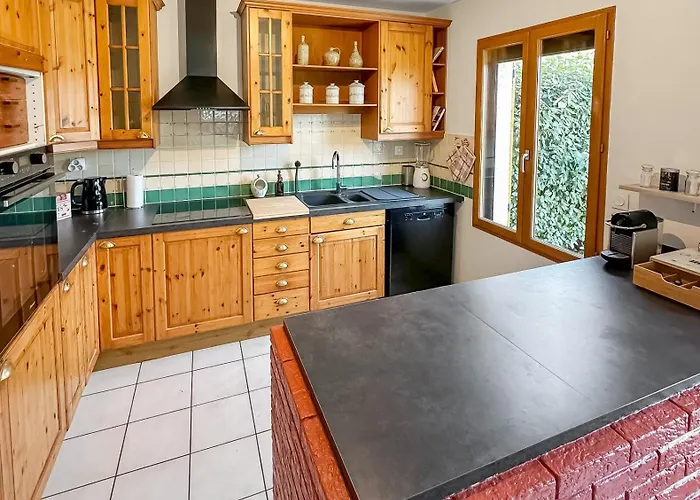 Maison Avec Jardin Et Parking Prive 8 Pers *